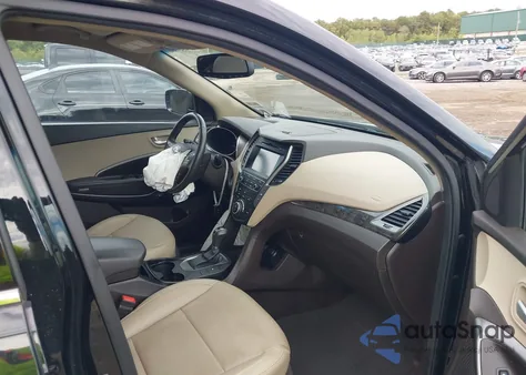 2017 Hyundai Santa Fe Sport 2.4L z USA, uszkodzony, nr VIN 5NMZU3LB4HH018166